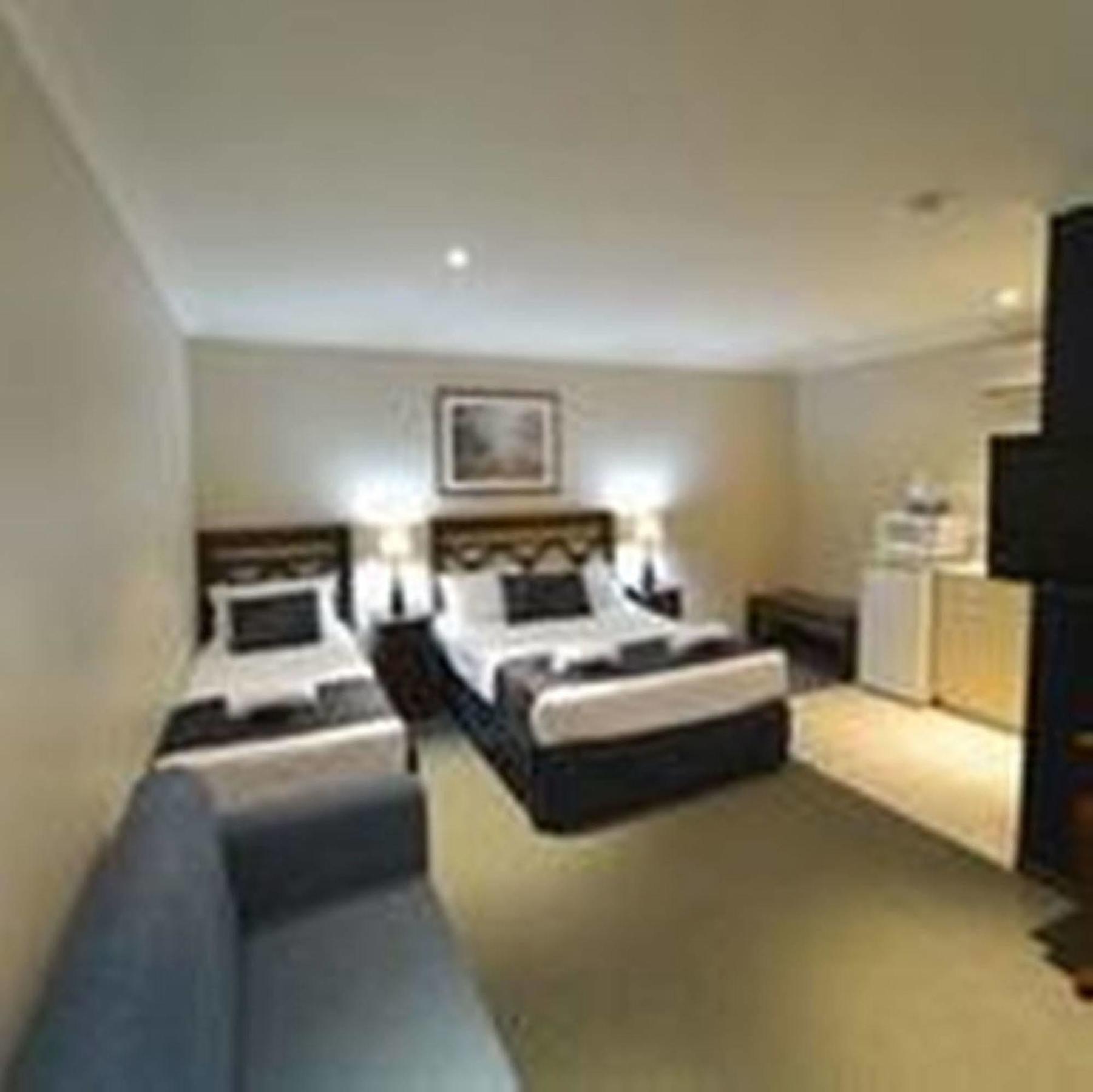 Wattle Grove Motel Perth Exterior photo